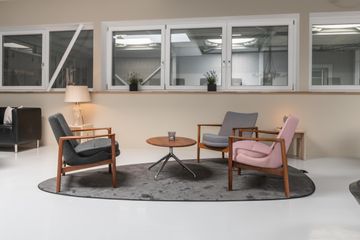 Stuttgart  Unusual venue Lounge image 6