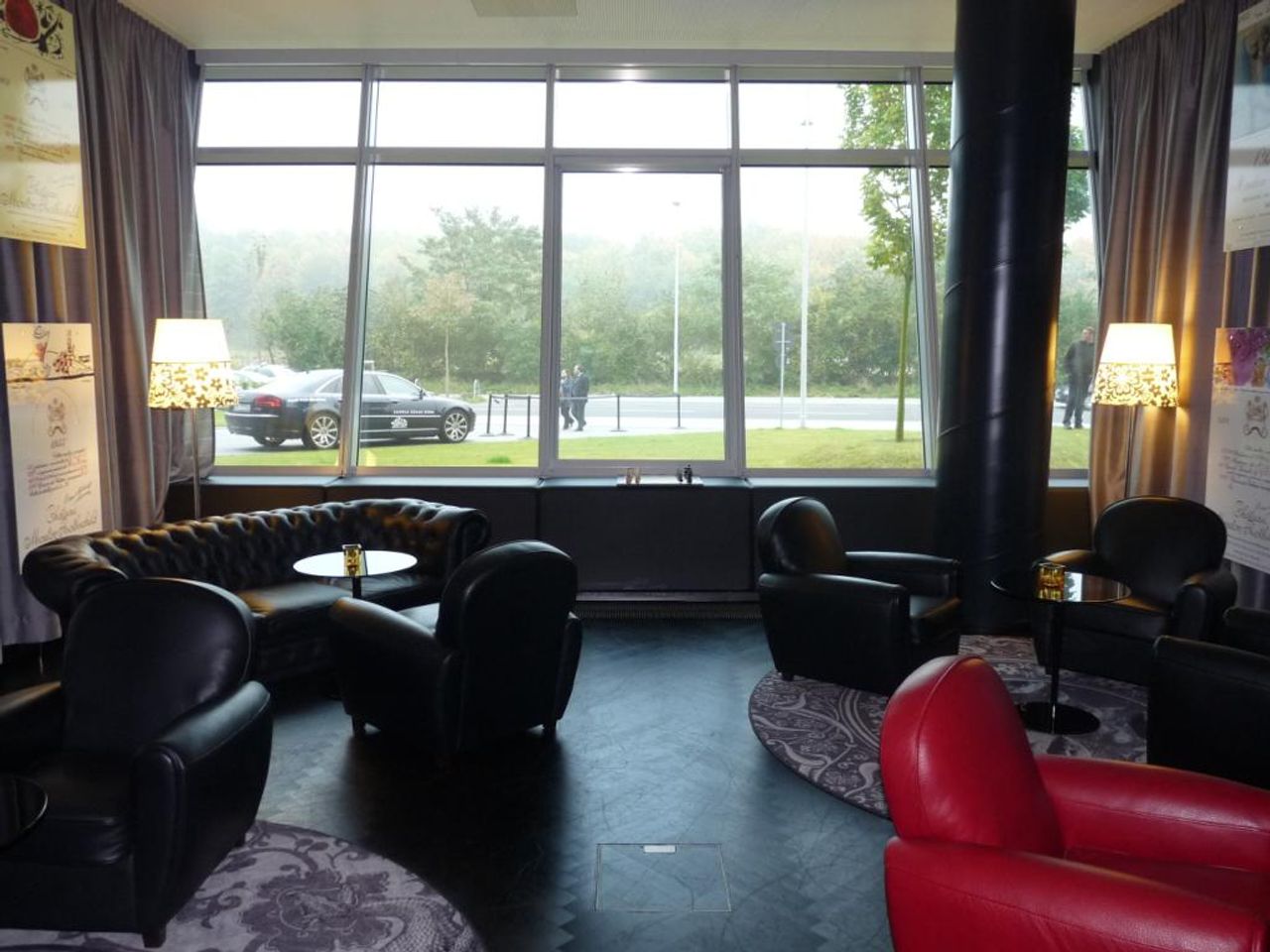 Rest der Welt   Baron Phillippe de Rothschild Lounge image 1