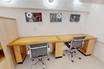New York  Meeting room Travertine Alcove image 4