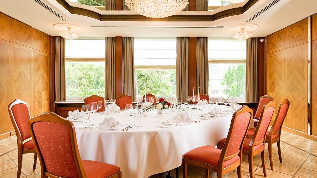 Stuttgart   Salon Schlossgarten image 1