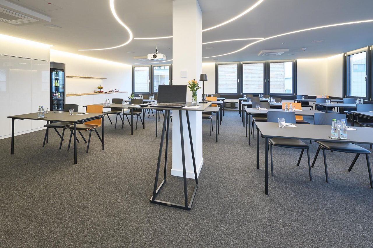 Stuttgart  Meeting room LernWerkstatt image 2