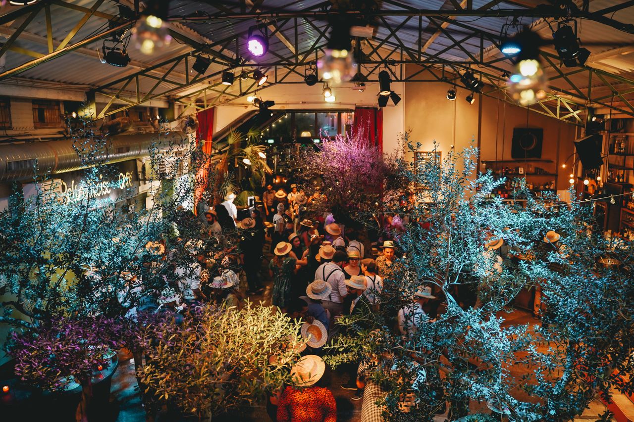 Paris  Außergewöhnliche Locations La Halle aux Oliviers image 0