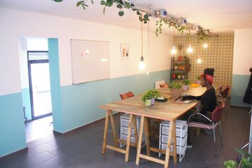 Barcelona workshop spaces Coworking space Cosy Space image 0