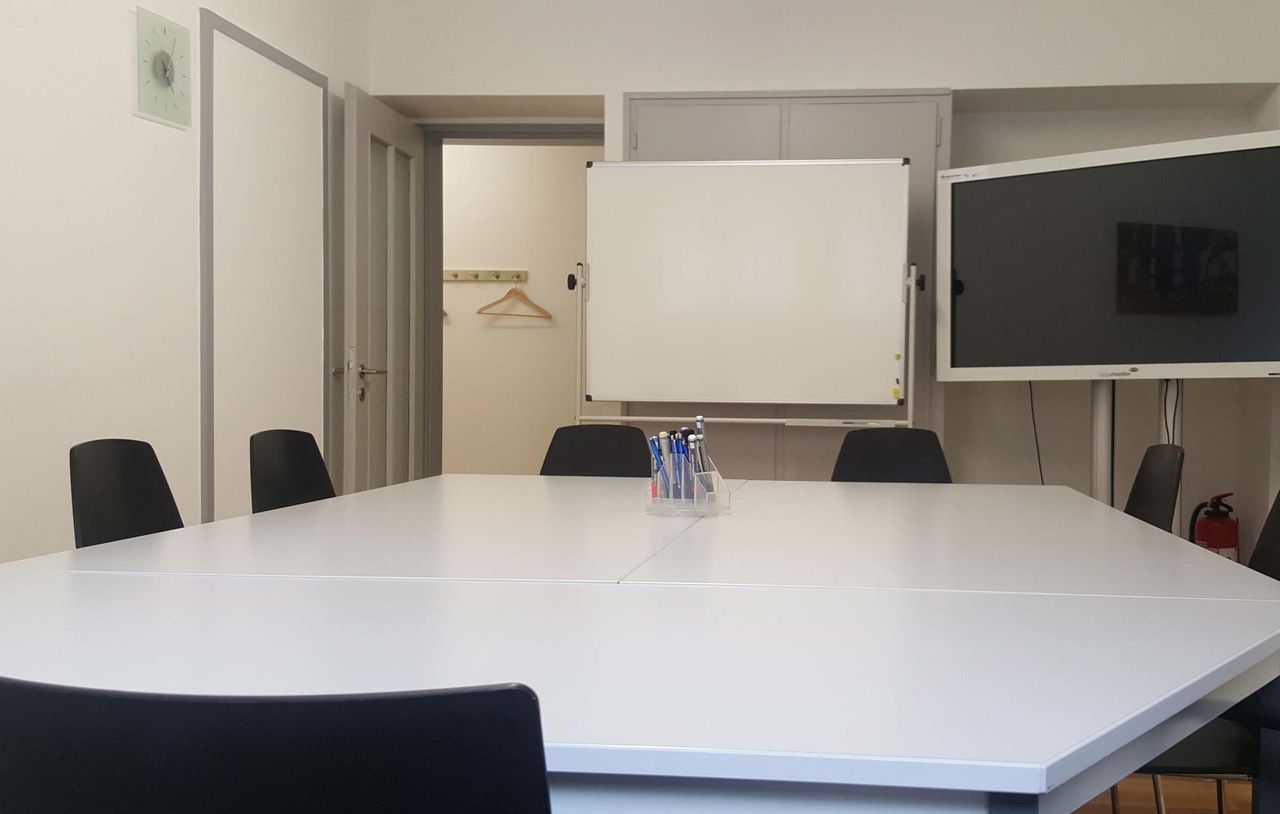 Zürich Kundengespräch  Zimmer 1 image 0