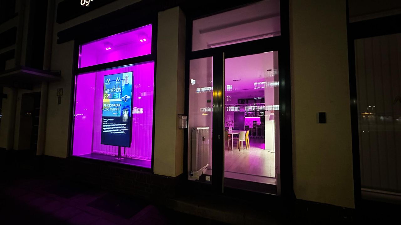 Hannover Mobiles Arbeiten Meetingräume Digitaler & modularer -  Workshop- & Tagungsraum mit Schaufenster image 11