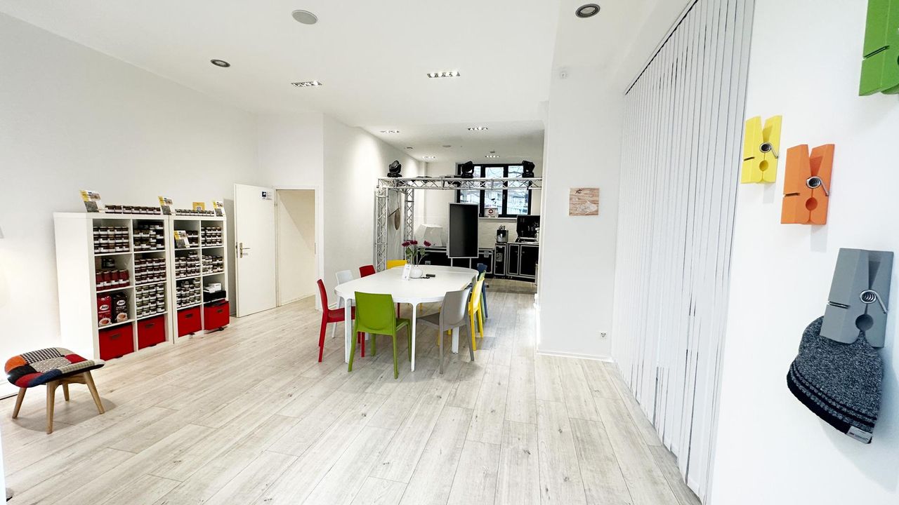 Hannover Mobiles Arbeiten Meetingräume Digitaler & modularer -  Workshop- & Tagungsraum mit Schaufenster image 16