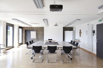 Rest of the World   Tagungsraum image 1