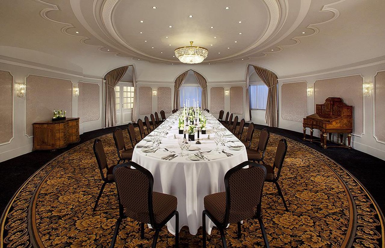 Wien   Salon Bristol image 1