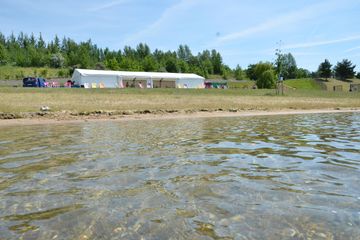 Rest der Welt Geburtstag Halle/Messehalle Festzelt am Auenhainer Strand image 1
