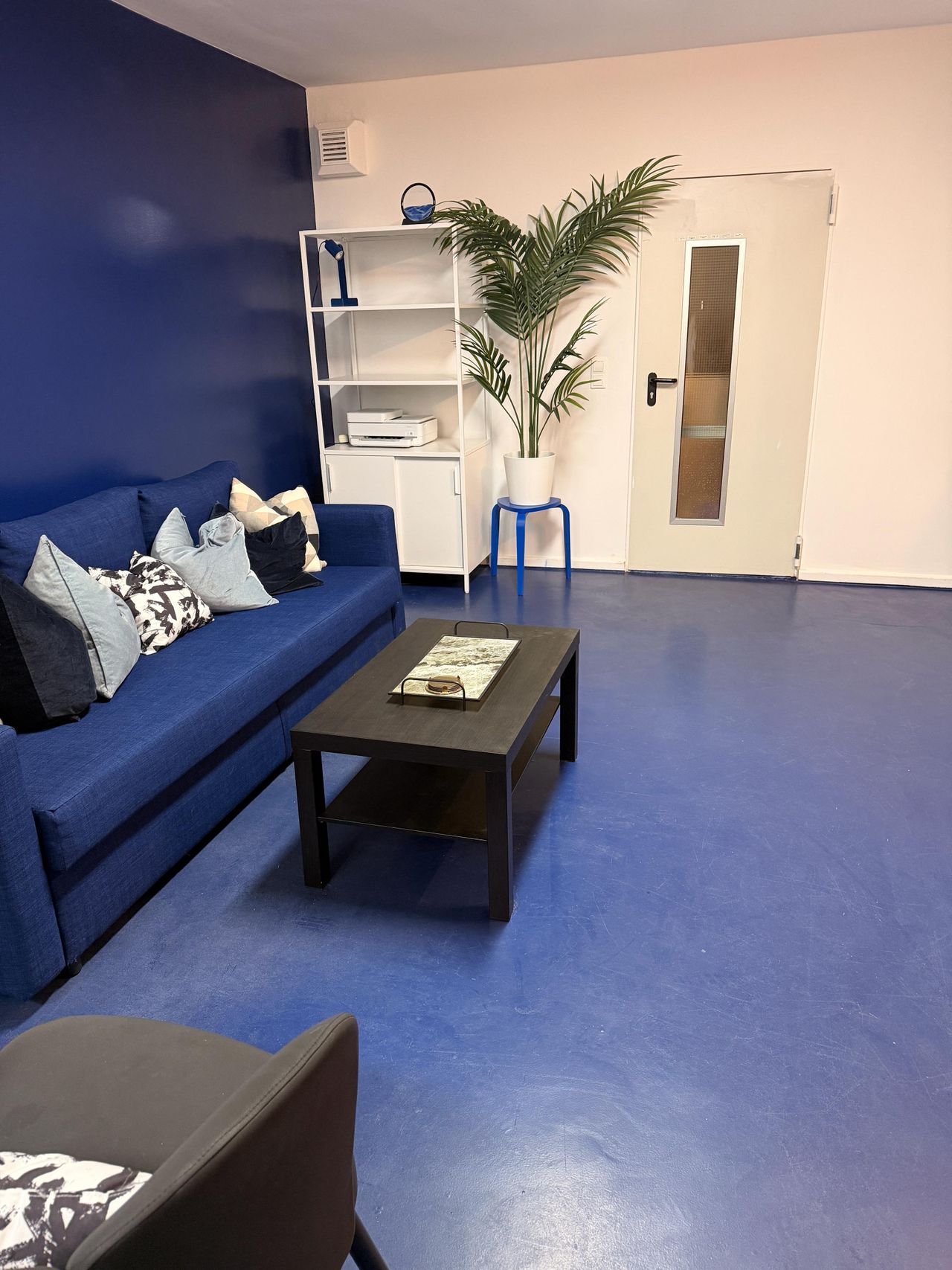 Berlin  Eventlocation Berlin Blue space image 12