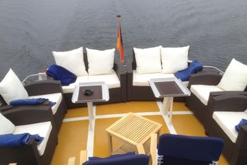 Berlin PR & Marketing Event Schiff/Eventschiff/Floß Motoryacht BELLEVUE image 0