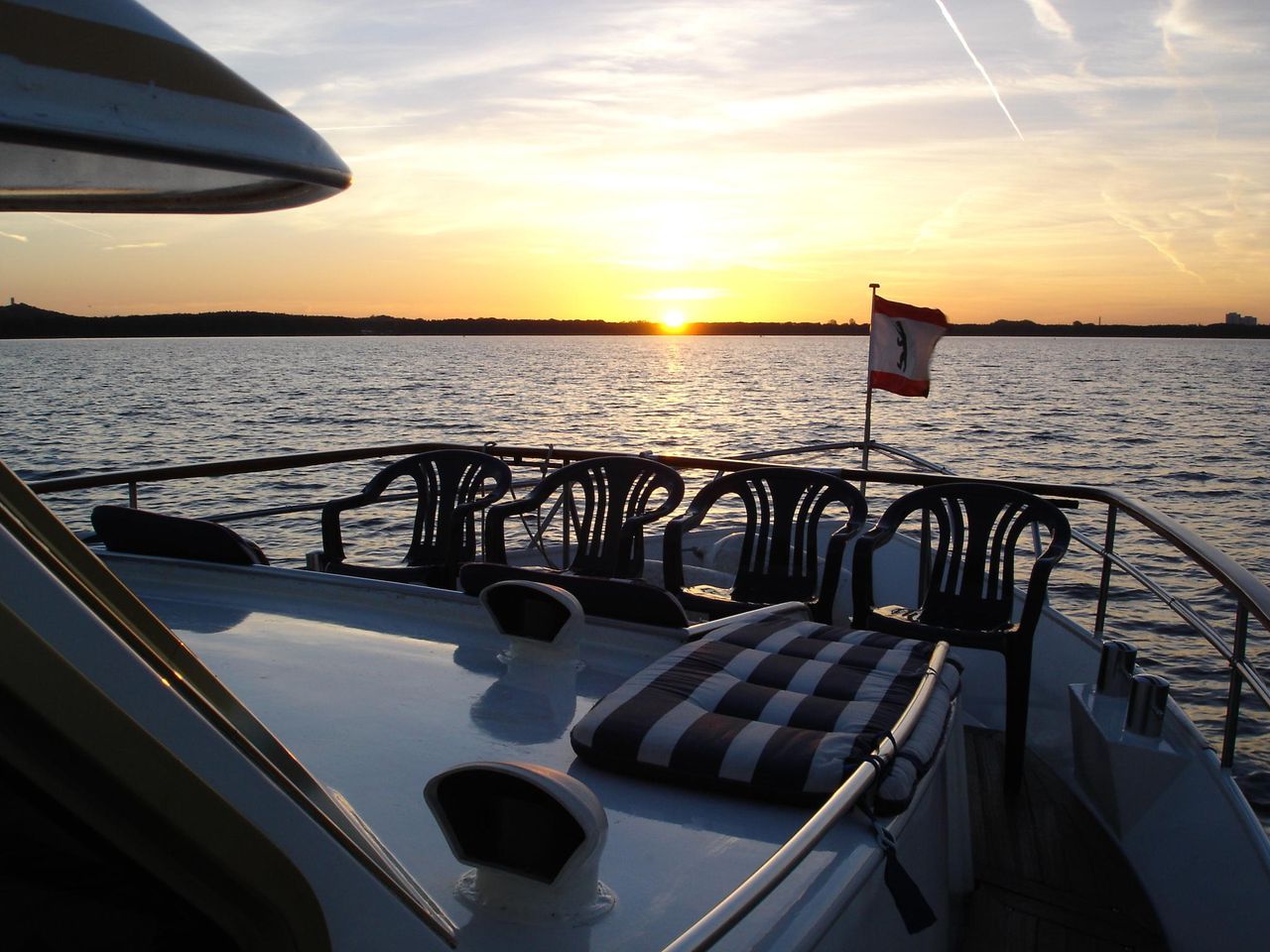 Berlin PR & Marketing Event Schiff/Eventschiff/Floß Motoryacht BELLEVUE image 11