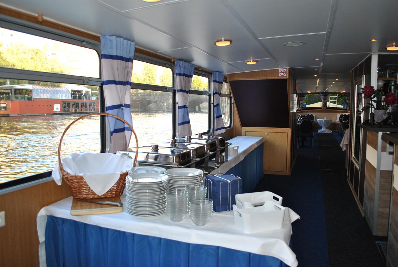 Berlin PR & Marketing Event Schiff/Eventschiff/Floß MS BON AMI image 10