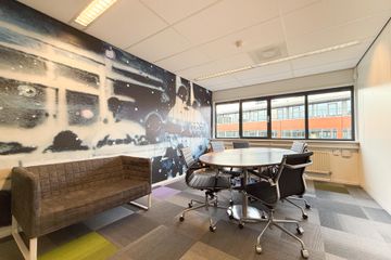 Leiden Offsite meeting Meetingraum b. Vergaderruimte Airport image 2