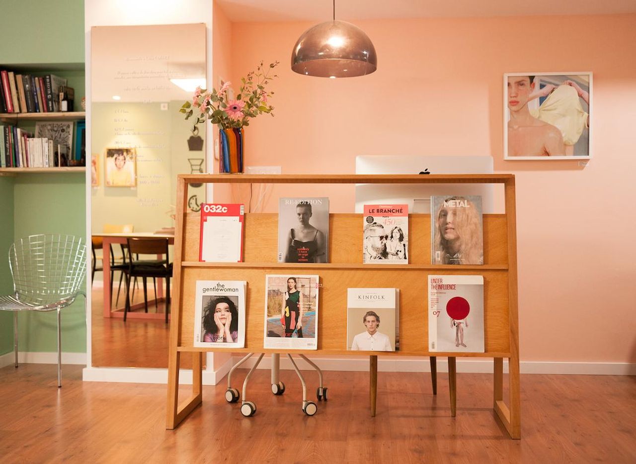 Barcelona Creative Meeting Coworking space Cosy café retro-chic image 6