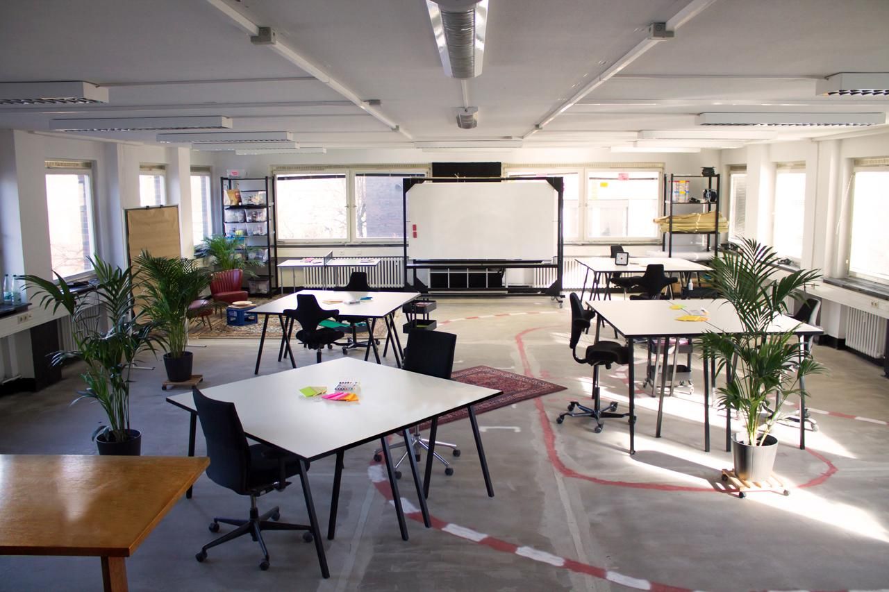 Stuttgart training rooms Coworking Space White Room image 11