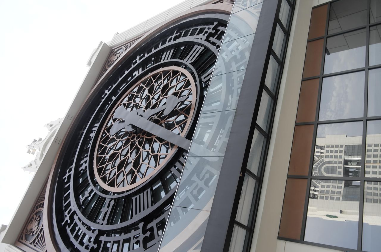 Bangkok  Classic Location Outdoor zone of the 27th Floor of Kronos Office Building image 4