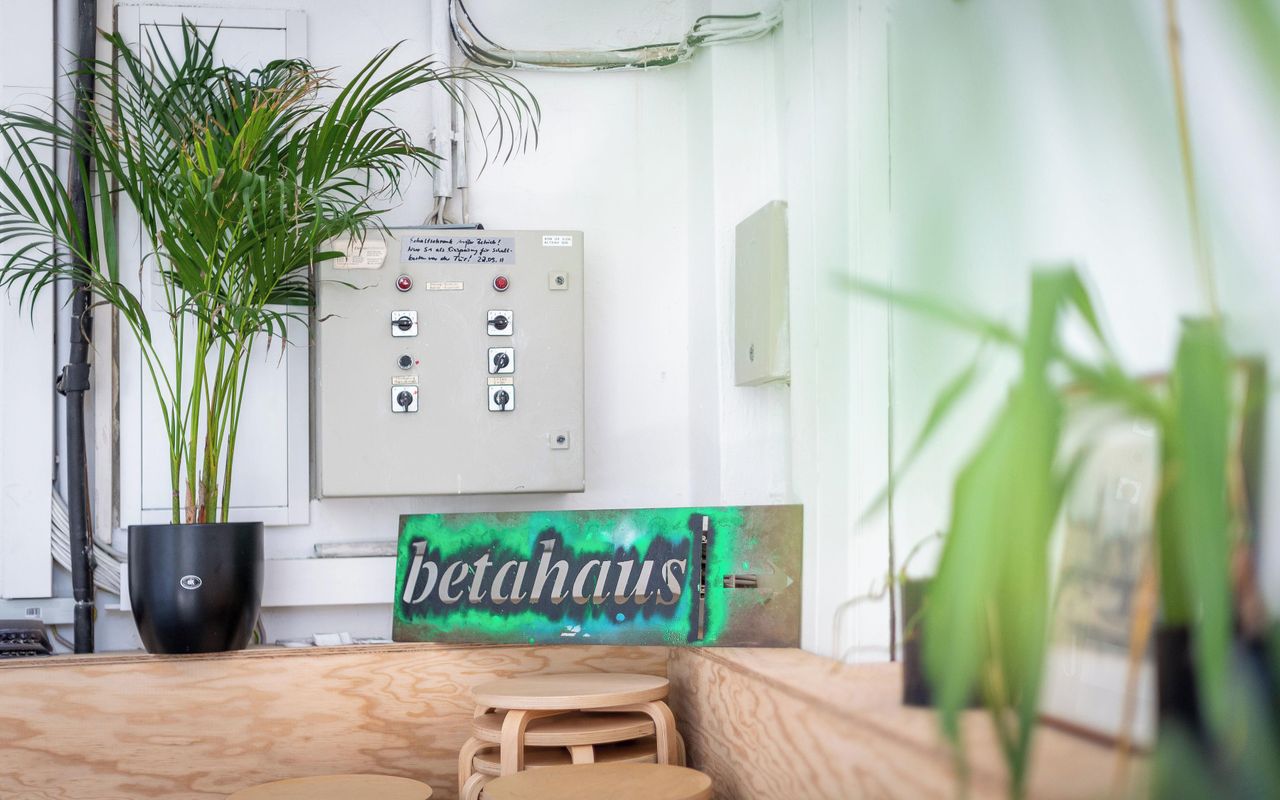 Berlin workshop spaces Coworking space Gorgeous loft space with breakout room image 7