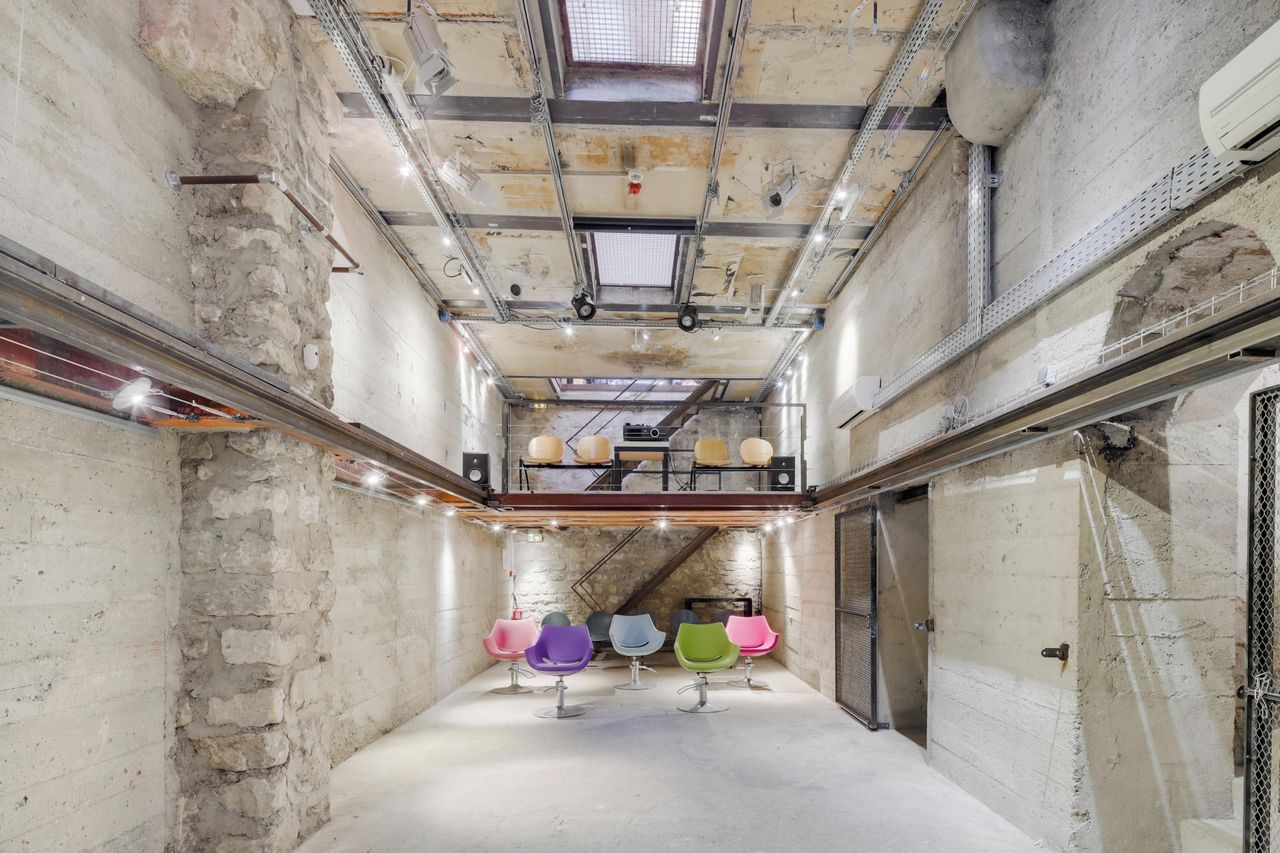 Paris corporate event spaces Industrial space Espace Cinko image 9