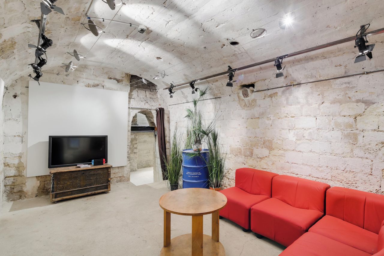 Paris corporate event spaces Industrial space Espace Cinko image 10