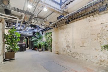 Paris corporate event spaces Industrial space Espace Cinko image 1