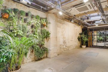 Paris corporate event spaces Industrial space Espace Cinko image 2