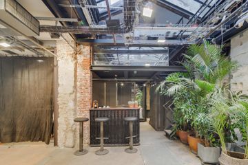 Paris corporate event spaces Industrial space Espace Cinko image 3