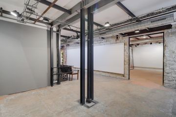 Paris corporate event spaces Industrial space Espace Cinko image 5