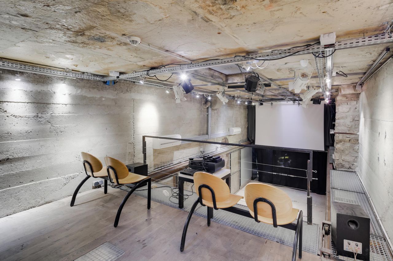 Paris corporate event spaces Industrial space Espace Cinko image 8