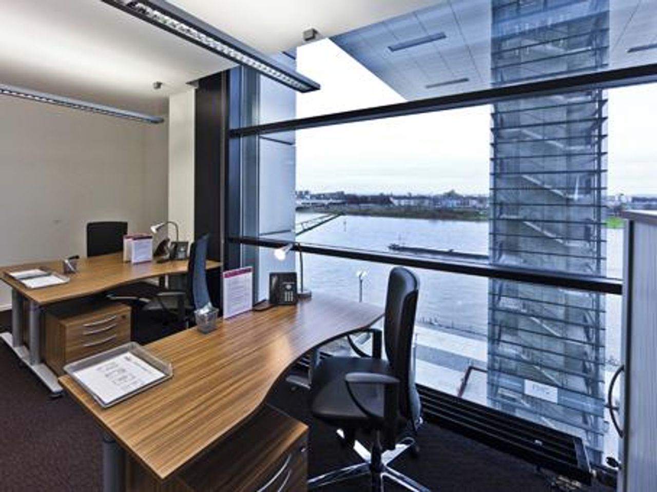 Dresden workshop spaces Meetingraum Heller und geräumiger Seminarraum in Striesen image 7