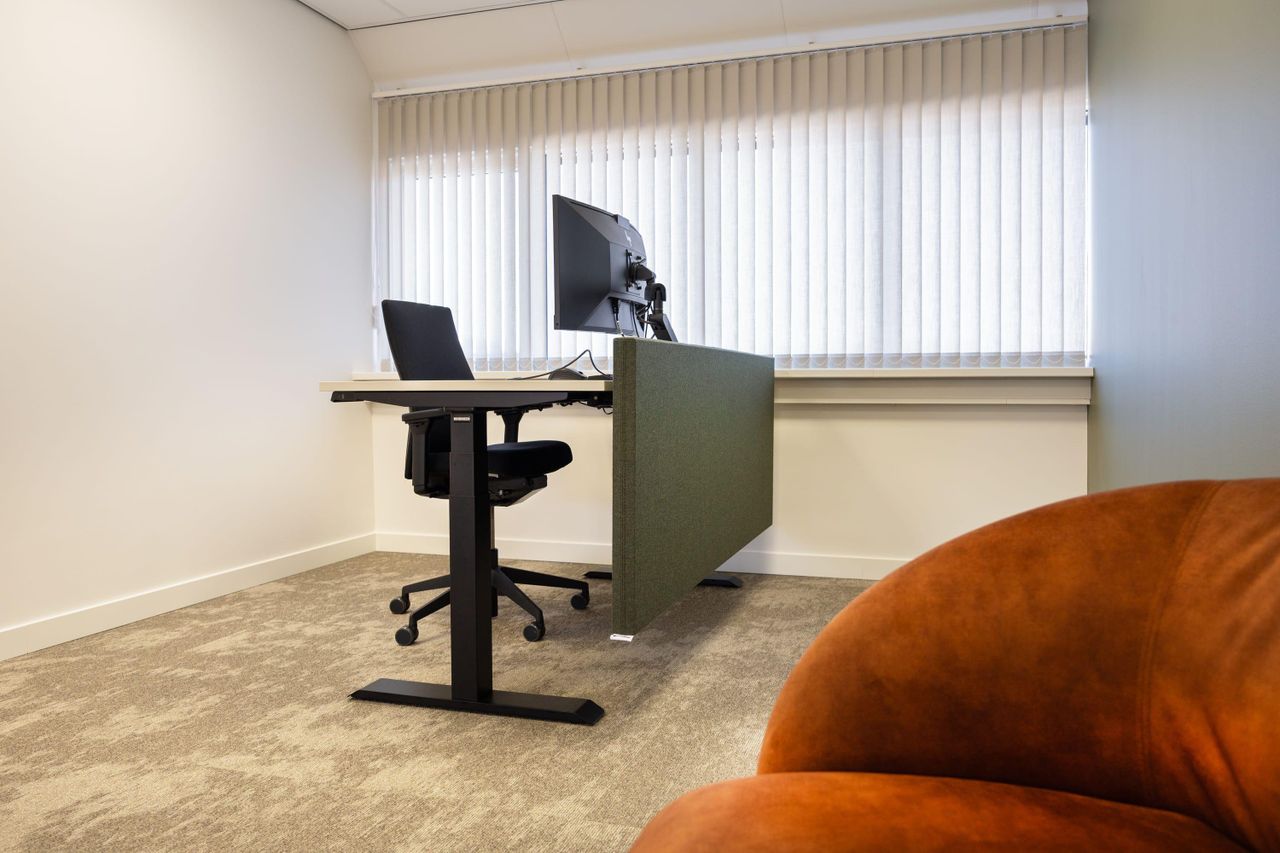 Nunspeet Mobiel Werken Office space 11. Kitty van der Mijll Dekker - kamer image 1