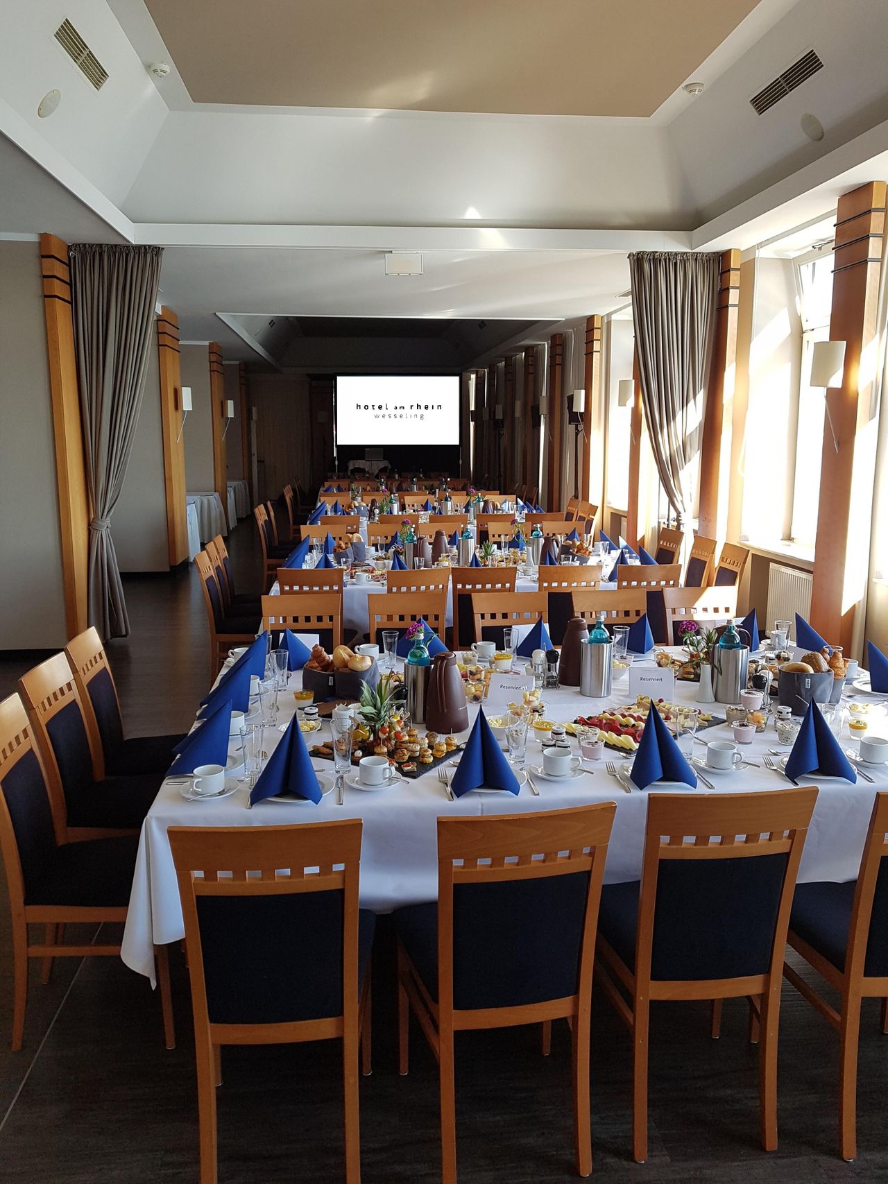 Cologne corporate event spaces Meeting room Meeting Room image 13