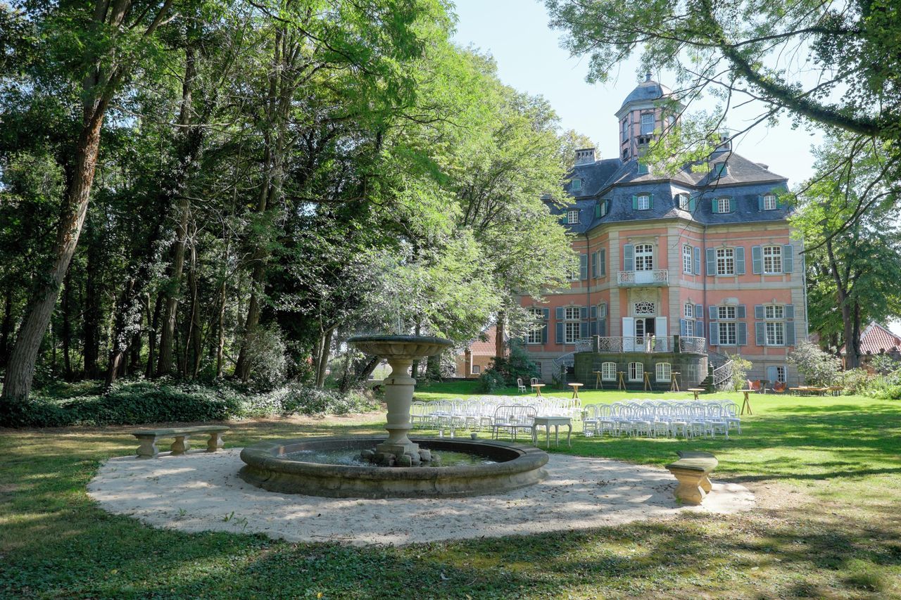 Cologne corporate event spaces Castle Conference Room image 17