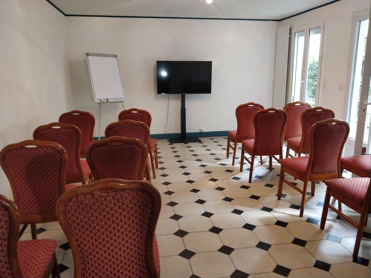 Paris  Meeting room Espace privatisable en rez-de-jardin image 7