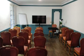 Paris  Meeting room Espace privatisable en rez-de-jardin image 5