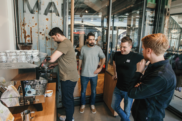 Berlin corporate event spaces Cafe Meeting und Event Space image 34