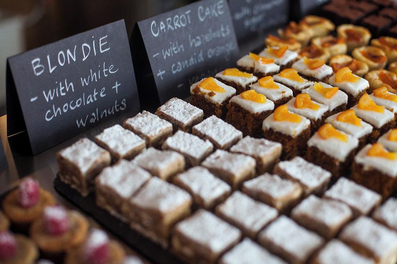 Berlin corporate event spaces Cafe Meeting und Event Space image 35