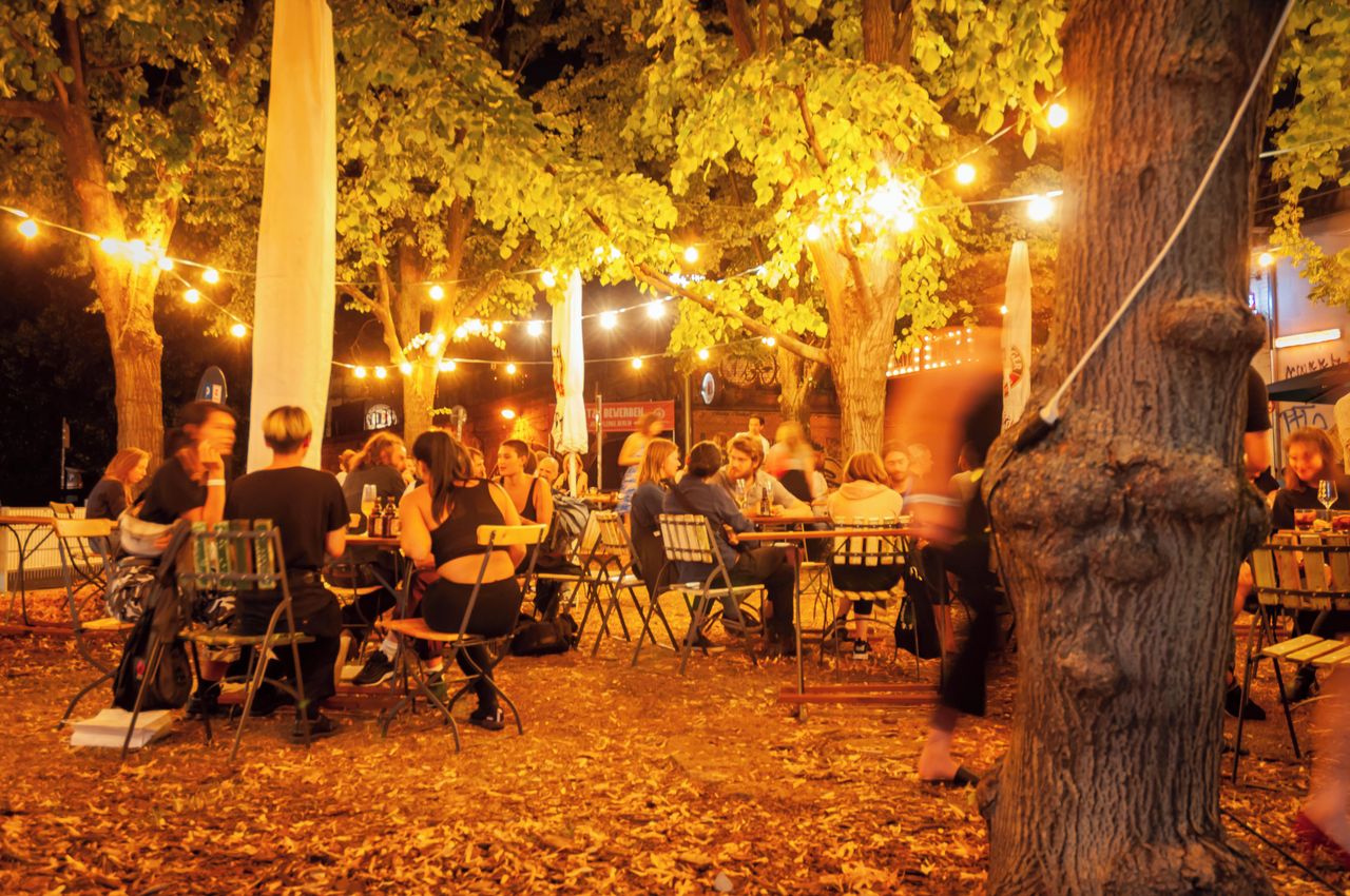 Berlin corporate event spaces Cafe Meeting und Event Space image 38