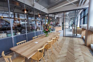 Berlin corporate event spaces Cafe Meeting und Event Space image 31