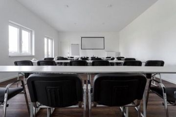 Berlin workshop spaces Meeting room Conference Room image 3