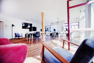 Rest of the World training rooms Meeting room Meetingraum image 1