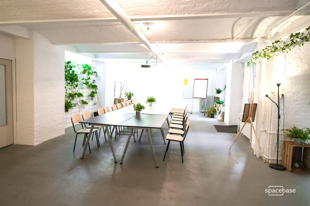 Berlin workshop spaces Industrial space Spacebase Campus - Workshop Space (Back) image 42