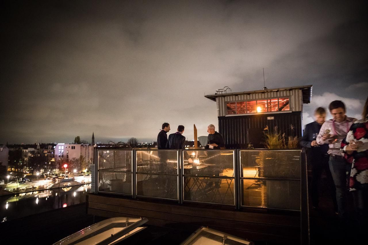 Berlin corporate event spaces Außergewöhnlich Private Roof Club image 13