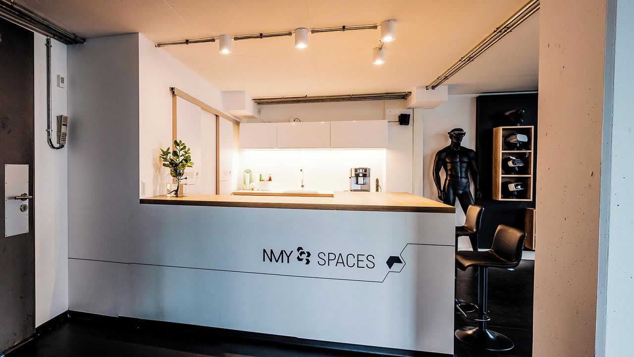 Frankfurt am Main corporate event spaces Außergewöhnlich Kreativer Raum image 25