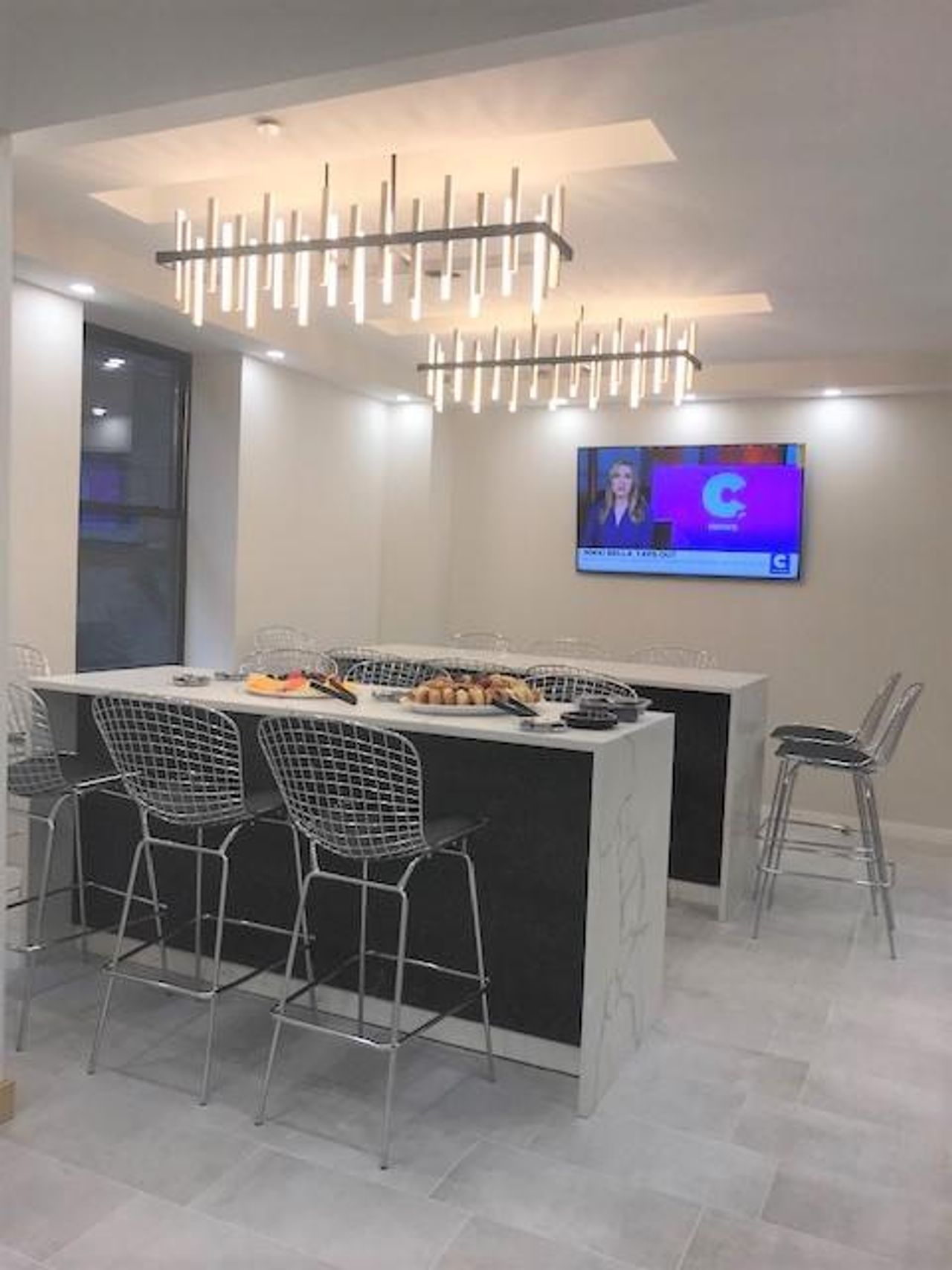 NYC training rooms Meeting room The Sinatra Room image 19