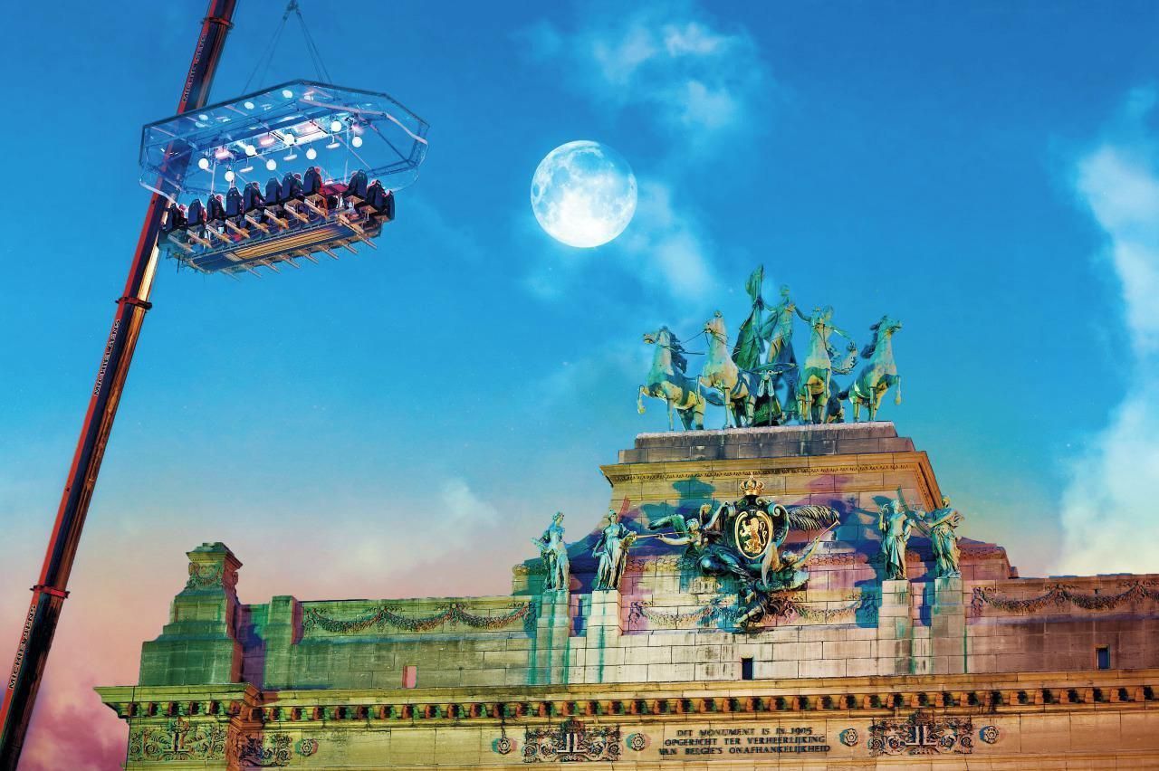 Hamburg corporate event spaces Unusual venue Dinner in the sky image 5