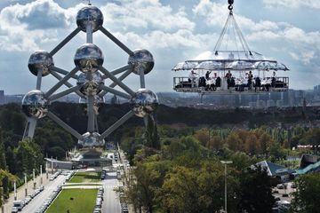 Hamburg corporate event spaces Außergewöhnlich Lounge in the sky 4 image 1