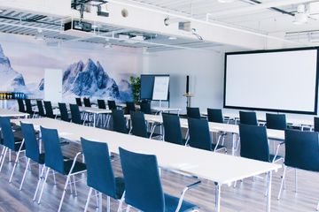 Rest der Welt Offsite Meeting Veranstaltungsraum Großglockner image 1