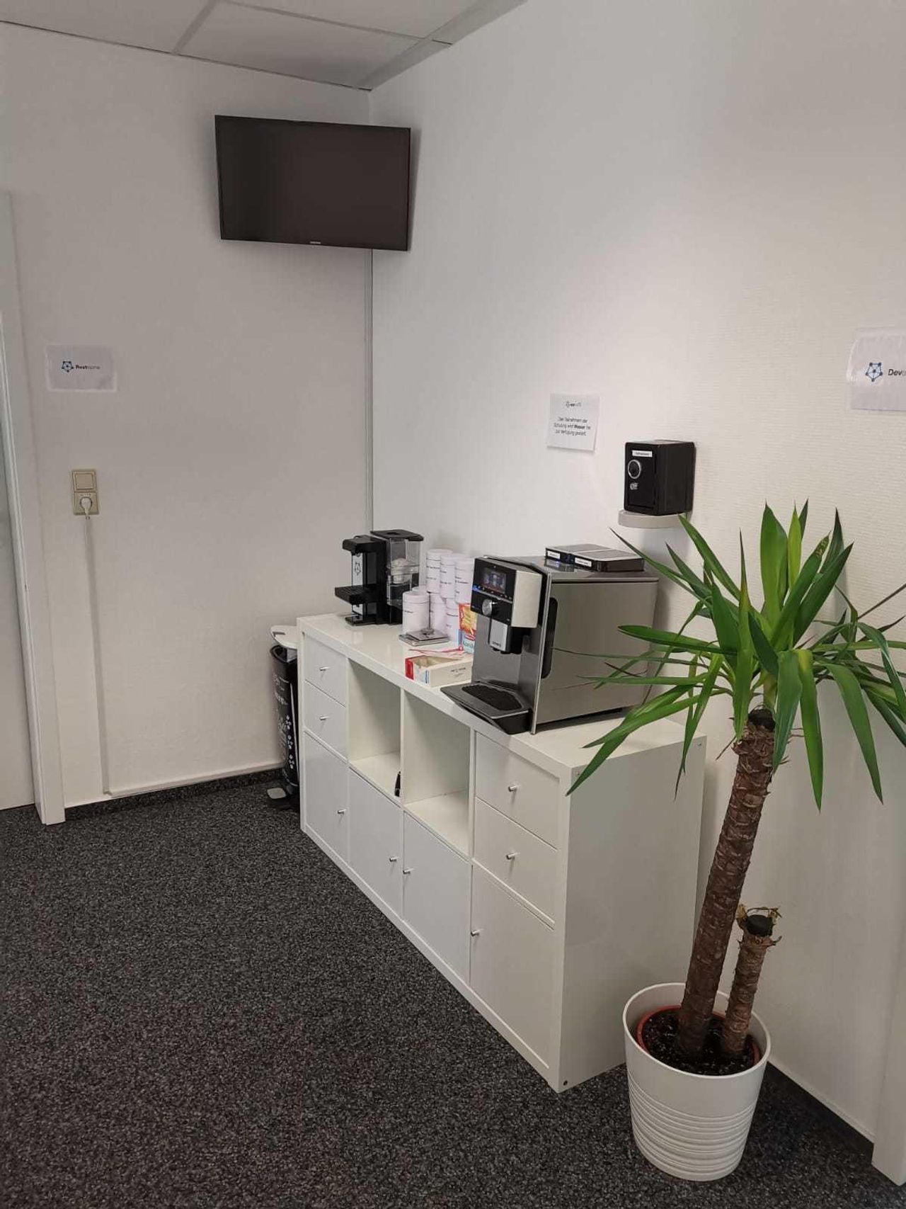 Stuttgart conference rooms Meeting room Büroraum in Stuttgart Stadtmitte (8 Arbeitsplätze) image 14