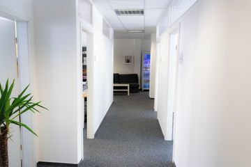 Stuttgart conference rooms Meetingraum Büroraum in Stuttgart Stadtmitte (8 Arbeitsplätze) image 3